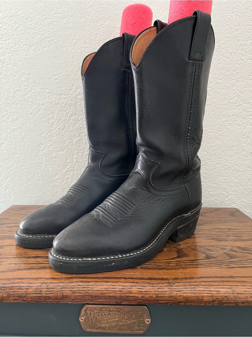 Vintage Chippewa Boots Black Leather Vibram Sole Motorcycle Boots 26791 Size 6 D